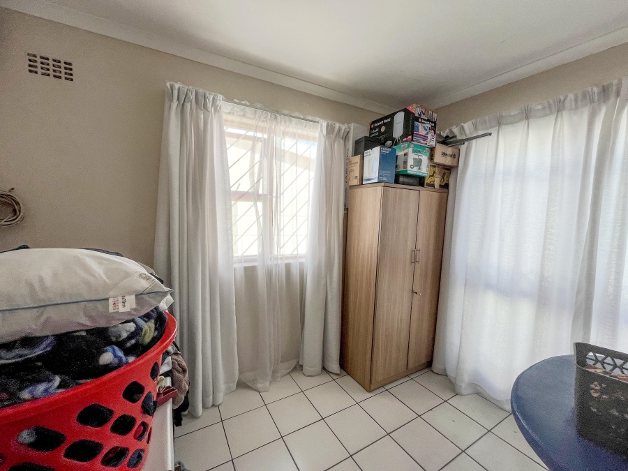 3 Bedroom Property for Sale in Thornton Western Cape